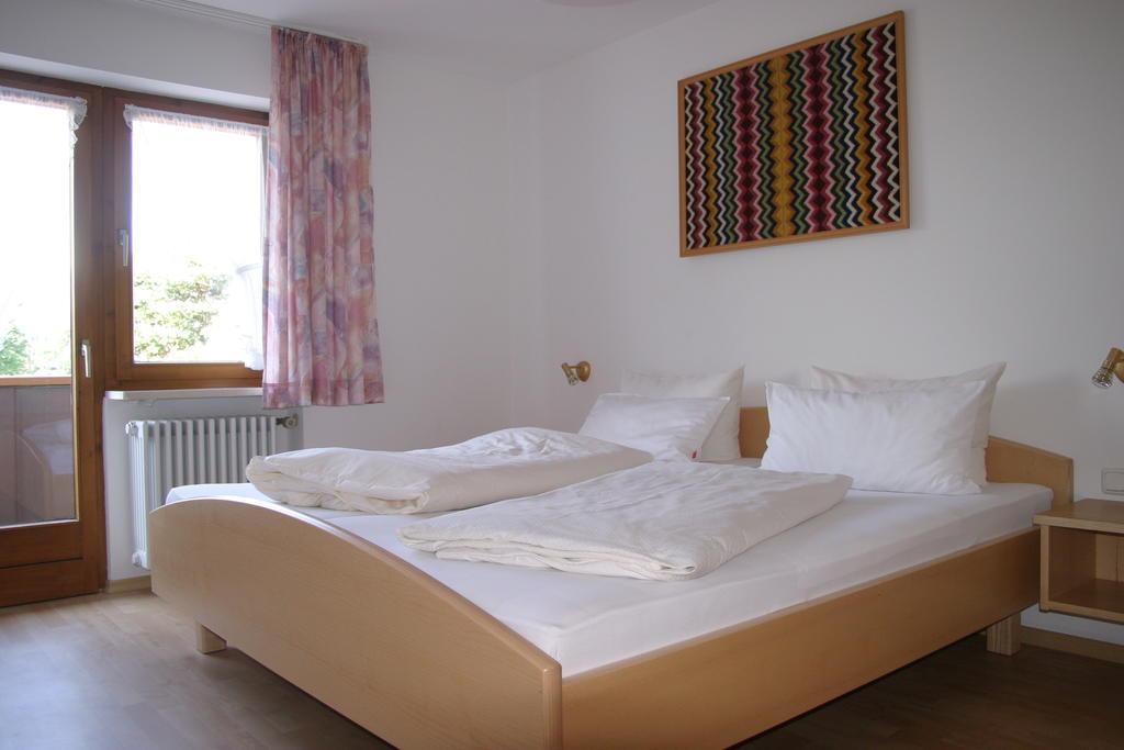 Gaestehaus Elisabeth Schwangau Pokoj fotografie
