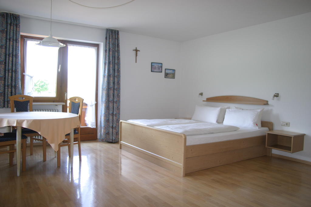 Gaestehaus Elisabeth Schwangau Pokoj fotografie